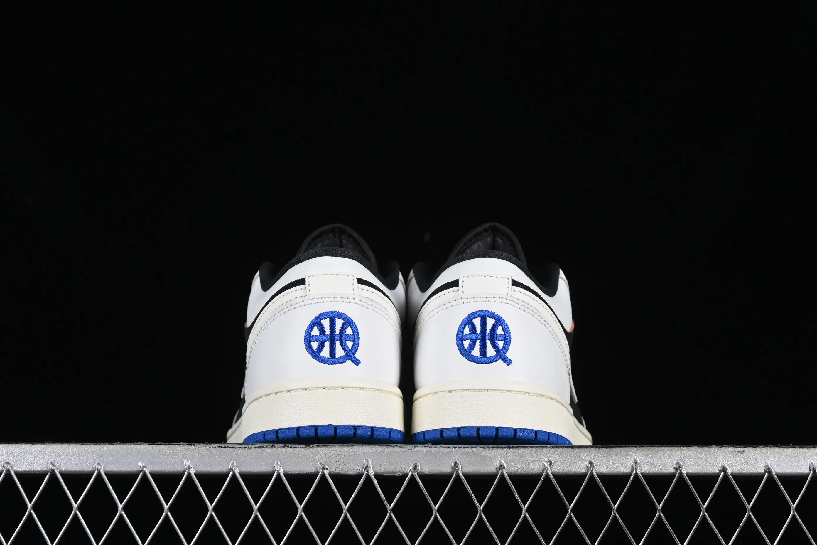 All categories Air Jordan Jordan series basketball shoes Air Jordan 1 Low G version pure original Air Jordan 1 Low "Quai 54" AJ1 Joe 1 white black blue low-top cultural casual sneakers HQ0764-001
